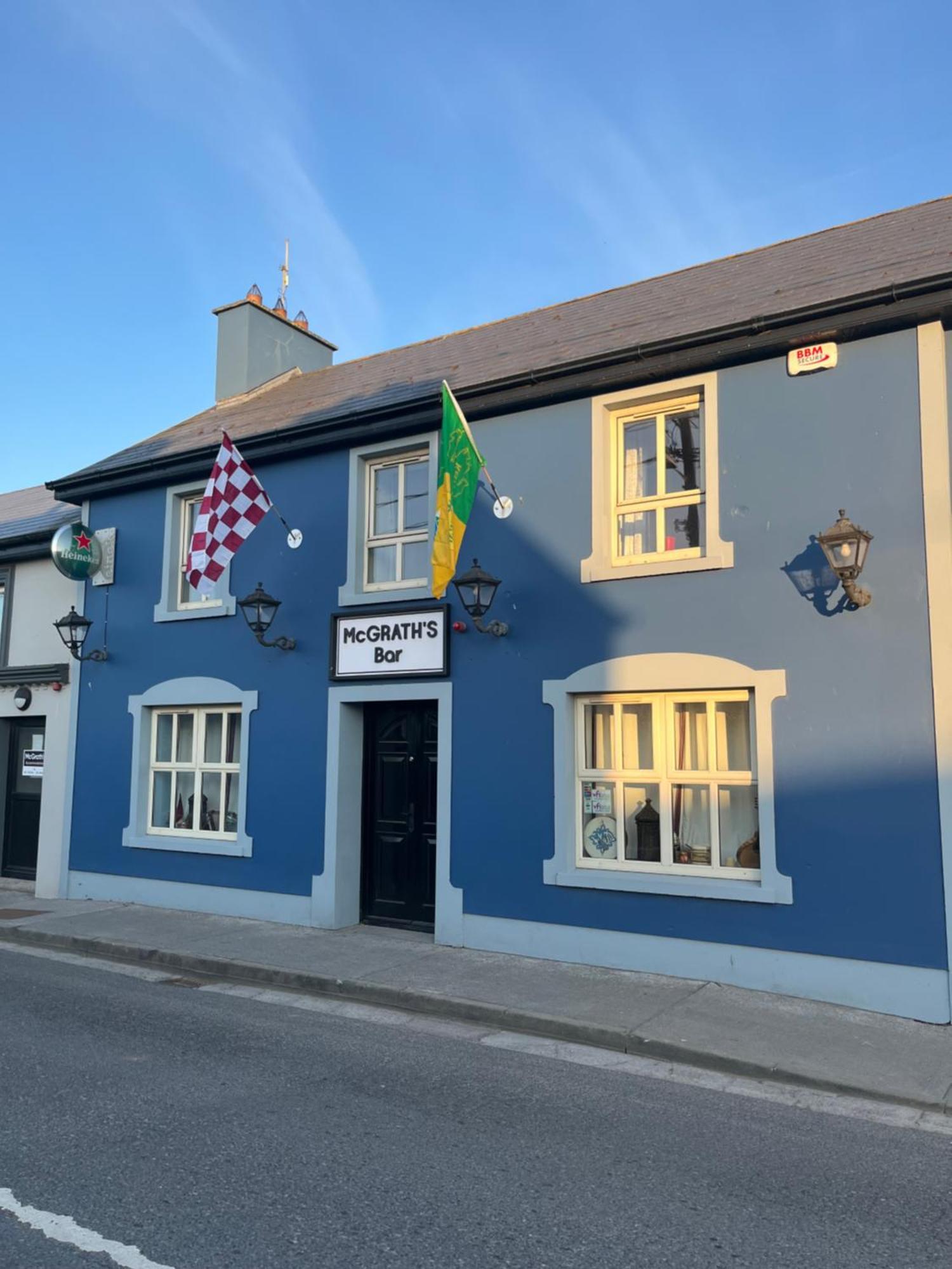 Mcgrath'S Bar & Accommodation Causeway Exterior foto